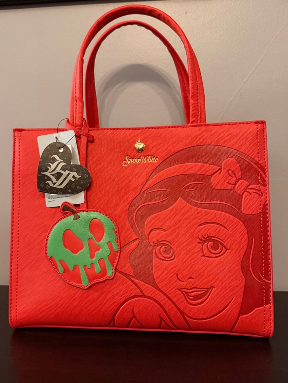 NWT Loungefly Disney Snow White Red Satchel w/ Green Poison Apple Tag